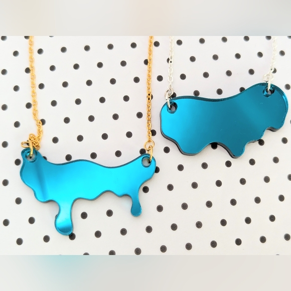 Mirror Drip Necklace + Matching Studs | Hypoallergenic - Picture 9 of 17